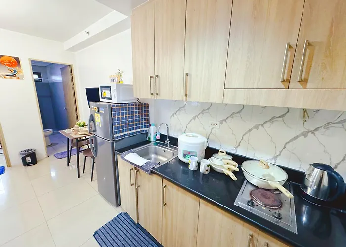 Shore 2br Bay View Tower A * Manila