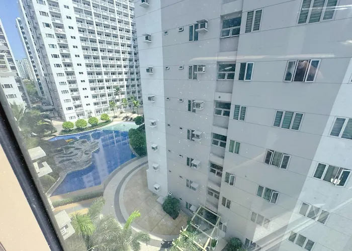 Shore 2br Bay View Tower A Apartment Manila